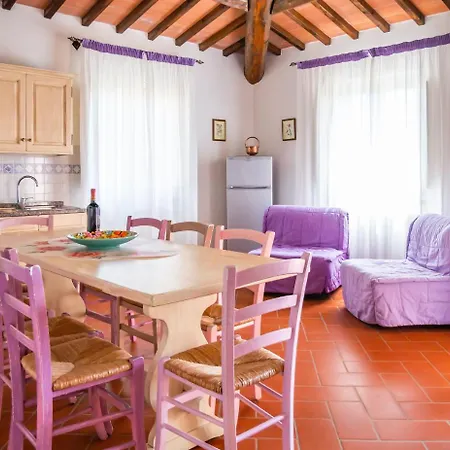 博尔戈迪科伦格乡村民宿 *